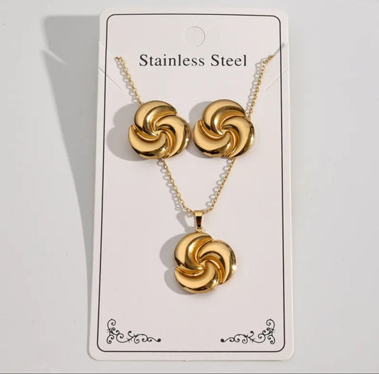 Swirl Luxe Necklace Set
