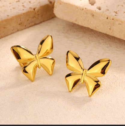 Luna Bow Studs