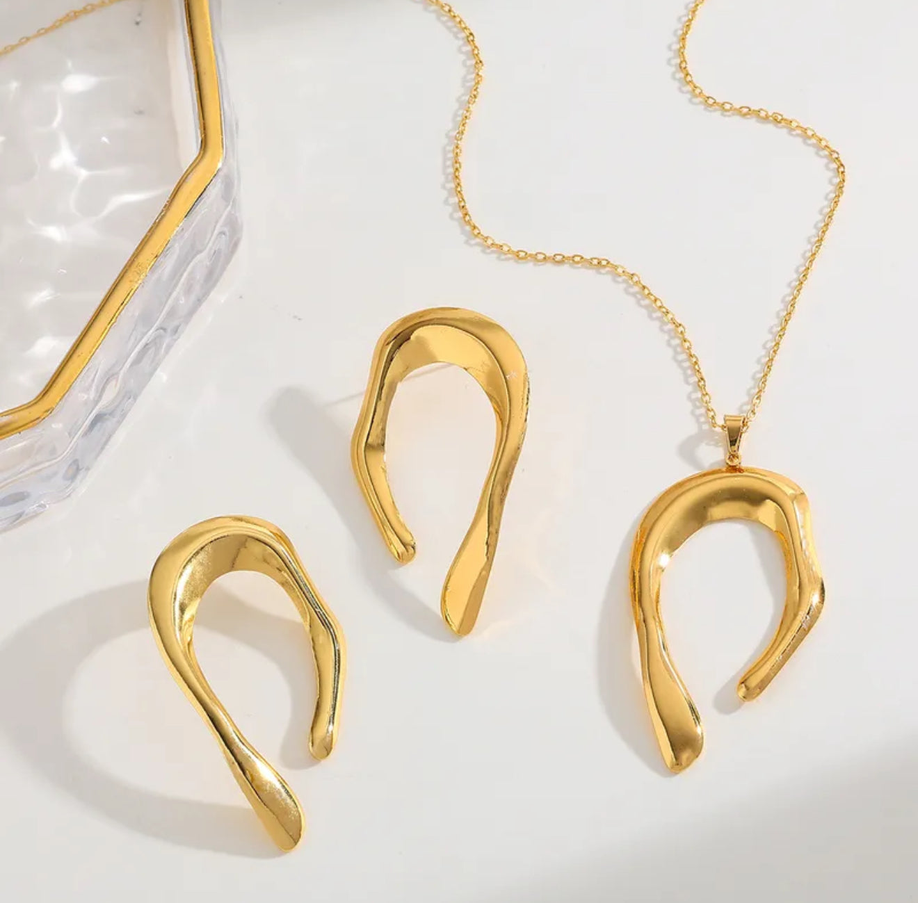 The Zuri Necklace Set